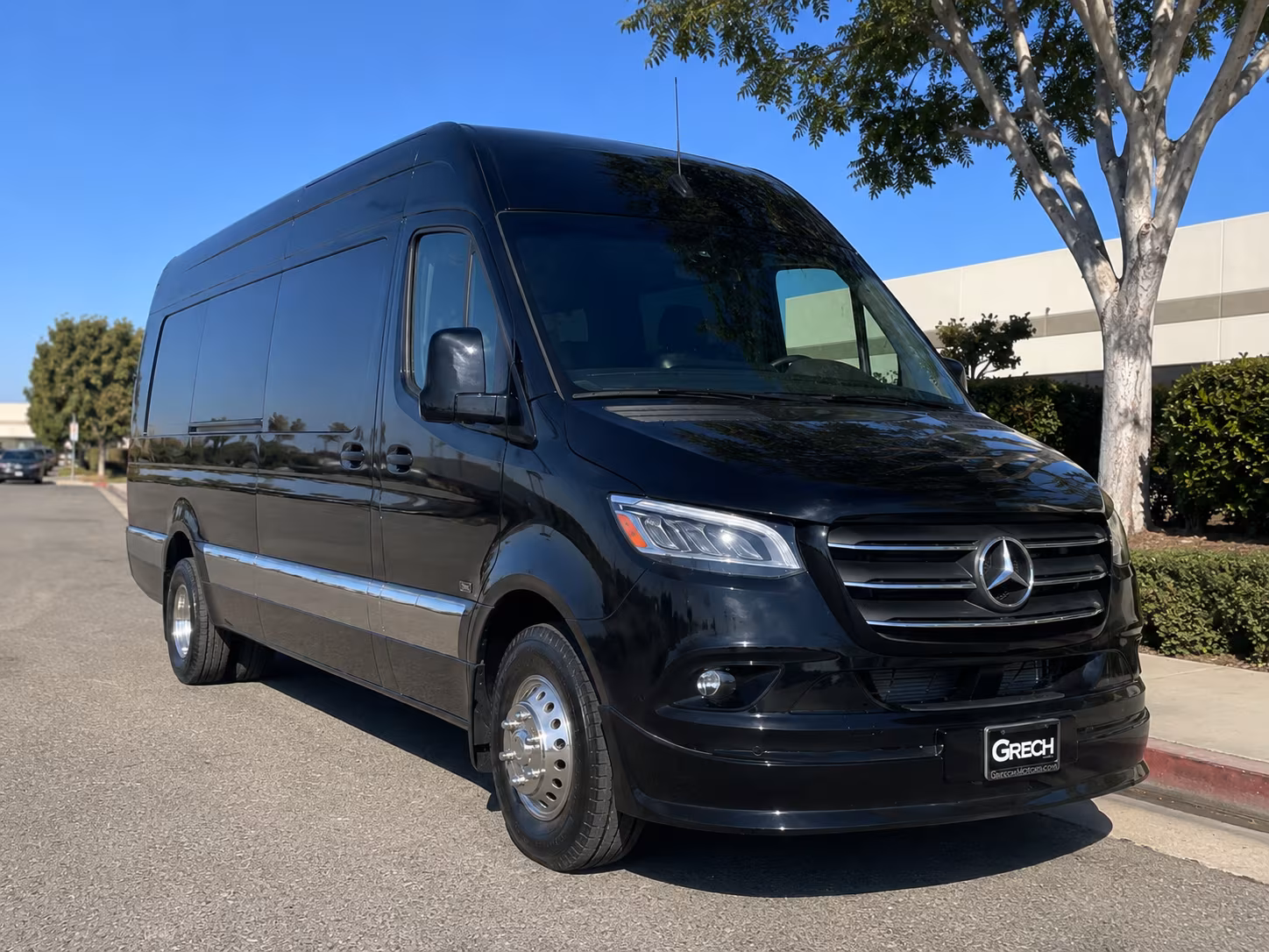 find the perfect transportation for your next prom 3